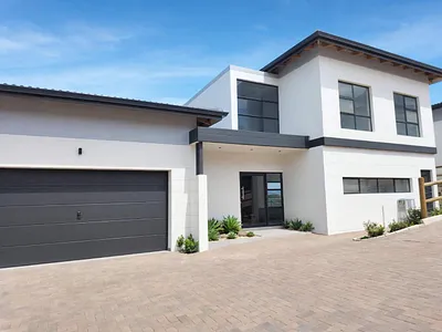 3 Bedroom House For Sale in Palm Lakes Estate, Ballito - img