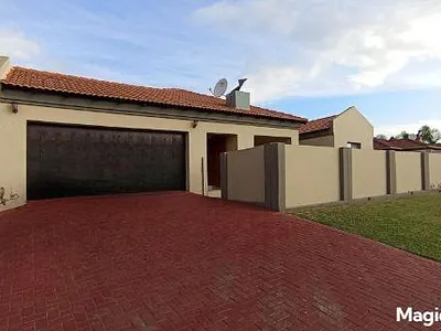 3 Bedroom House For Sale in Thatchfield Estate, Centurion - 0RN4.webp