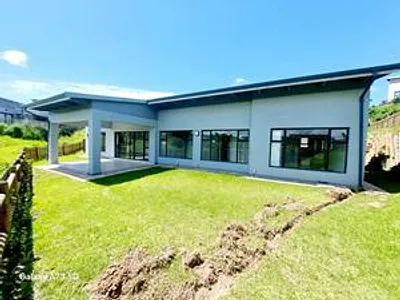 4 Bedroom House To Rent in Palm Lakes Estate, Ballito - Vo5T.webp