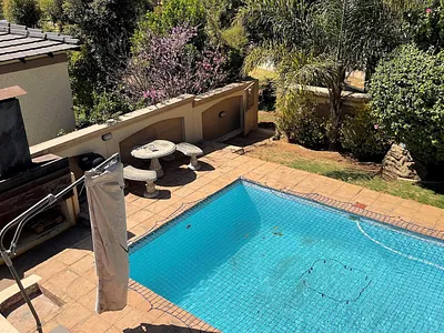 6 Bedroom House For Sale in Centurion - gBar.webp