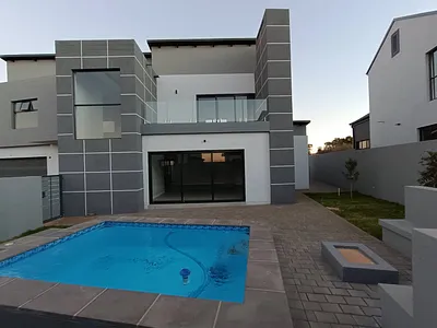 4 Bedroom House For Sale in Centurion - UnN3.webp