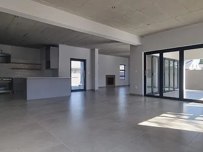 4 Bedroom House For Sale in Pretoria - RFg8.webp