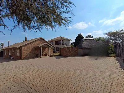 Commercial Property For Sale in Centurion - K2wy.webp