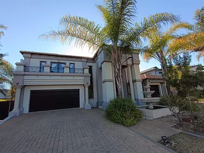 5 Bedroom House For Sale in Centurion - oFcg.webp