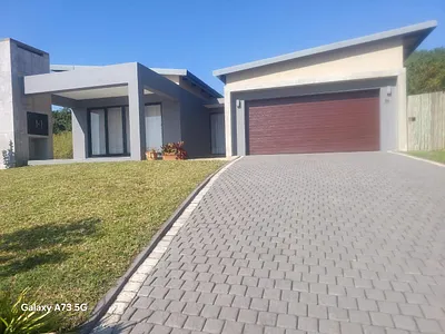 4 Bedroom House For Sale in Palm Lakes Estate, Ballito - DEQ8.webp