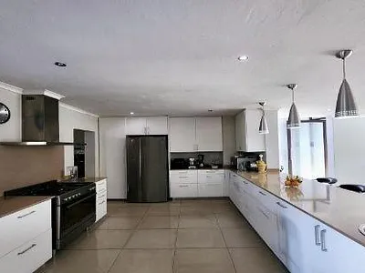 6 Bedroom House For Sale in Centurion - JFfI.webp