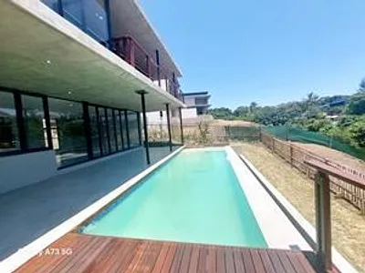 4 Bedroom House To Rent in Palm Lakes Estate, Ballito - o0JE.webp