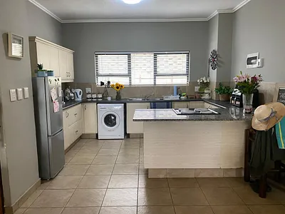 2 Bedroom Apartment For Sale in Palm Lakes Estate, Ballito - guqq.webp