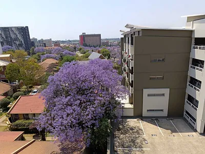 2 Bedroom Apartment For Sale in Pretoria - gBUb.webp