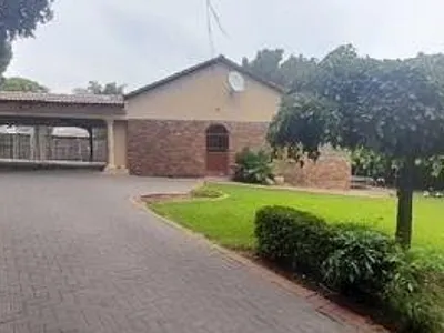 3 Bedroom House For Sale in The Reeds, Centurion - SP2p.webp