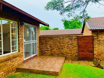 3 Bedroom Townhouse To Rent in Pretoria - xmWq.webp