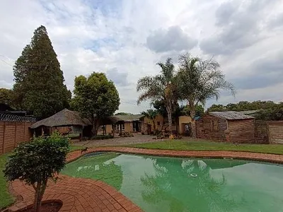7 Bedroom House For Sale in Centurion - Dl2E.webp