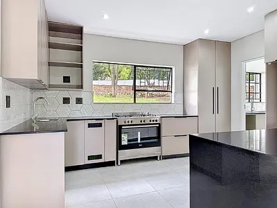 4 Bedroom House For Sale in Pretoria - img