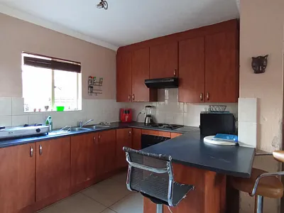3 Bedroom Townhouse For Sale in Centurion - img