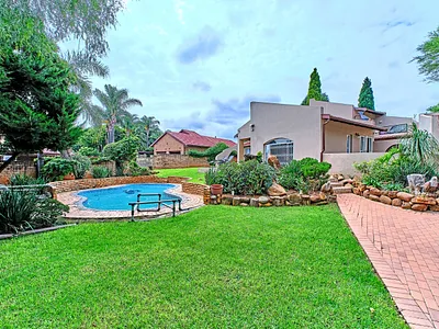 3 Bedroom House For Sale in Randburg - QSut.webp