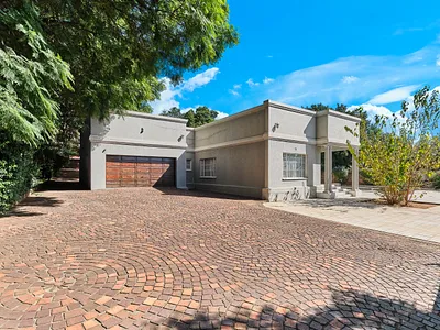 4 Bedroom House For Sale in Johannesburg - Y1b0.webp