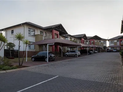 2 Bedroom Townhouse For Sale in Johannesburg - 3s7j.webp