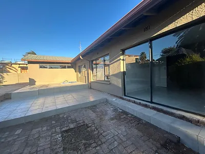 4 Bedroom House For Sale in Alberton - ipmv.webp