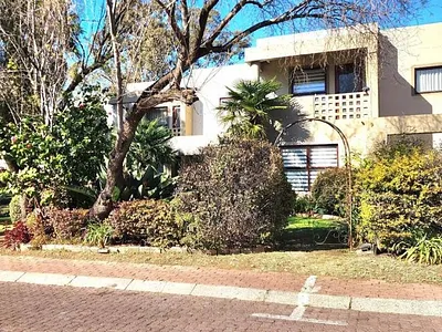 2 Bedroom House For Sale in Alberton - IbtW.webp