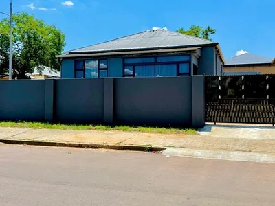 2 Bedroom House For Sale in Alberton - UuX1.webp
