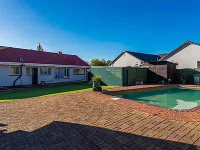 3 Bedroom House For Sale in Alberton - zaD5.webp