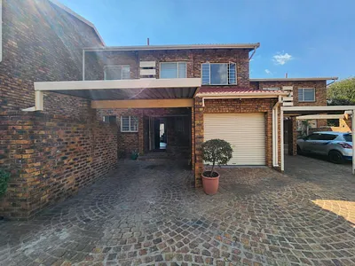 3 Bedroom Townhouse For Sale in Alberton - 5tPm.webp