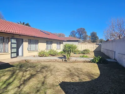 3 Bedroom House For Sale in Alberton - xD6C.webp