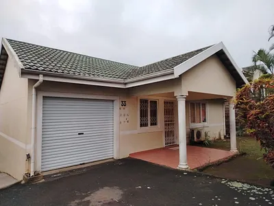 3 Bedroom Townhouse For Sale in Mount Edgecombe - 9emD.webp
