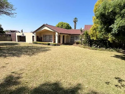 3 Bedroom House For Sale in Alberton - img