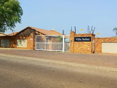 2 Bedroom Townhouse For Sale in Alberton - OK23.webp