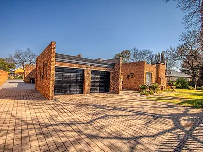 3 Bedroom House For Sale in Alberton - GNyw.webp