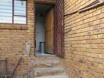 4 Bedroom House For Sale in Johannesburg - 513q.webp