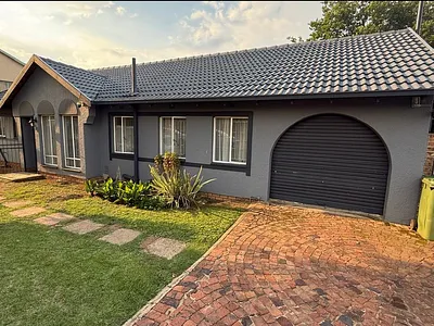 3 Bedroom House For Sale in Alberton - kU7m.webp