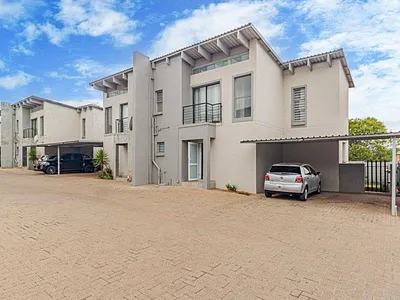 3 Bedroom Apartment For Sale in Alberton - JQRt.webp