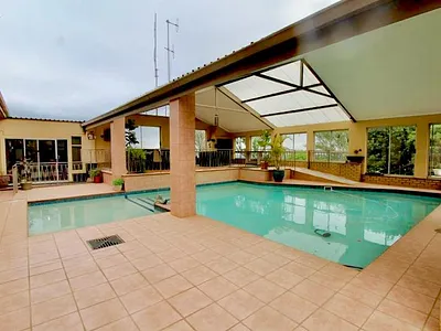 5 Bedroom House For Sale in Germiston - j1QH.webp