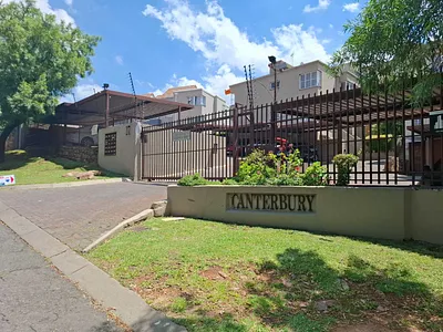 2 Bedroom Apartment For Sale in Johannesburg - img