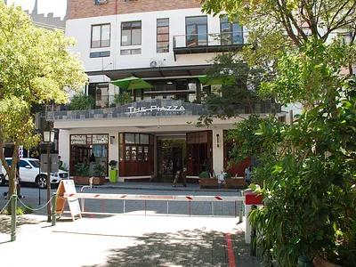 2 Bedroom Apartment For Sale in Cape Town - 1TuS.webp