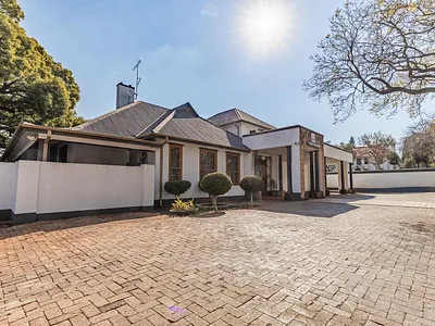 Commercial Property For Sale in Pretoria - PYlI.webp