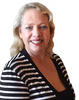 Veronica Clark - f9wT.webp