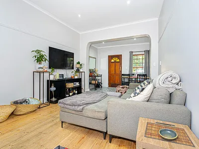 2 Bedroom House For Sale in Cape Town - img