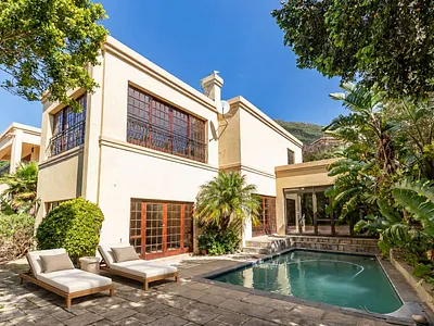 5 Bedroom House For Sale in Hout Bay - fVkI.webp