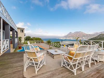 6 Bedroom House For Sale in Simons Town - qpG3.webp
