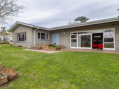 5 Bedroom House For Sale in Bellville - krxB.webp