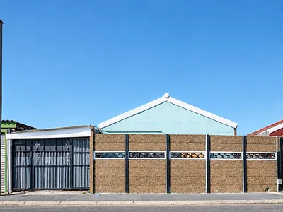 2 Bedroom House For Sale in Cape Town - OinA.webp