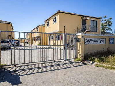2 Bedroom Apartment For Sale in Goodwood - 398t.webp