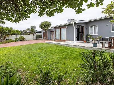 3 Bedroom House For Sale in Milnerton - cafM.webp