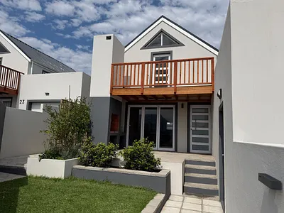 2 Bedroom House To Rent in Fish Hoek - cCIZ.webp