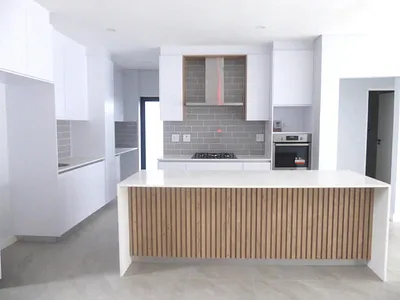 4 Bedroom House For Sale in Blouberg - iDFZ.webp
