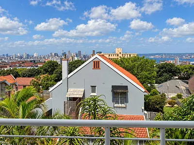 2 Bedroom Apartment For Sale in Durban - QYqb.webp