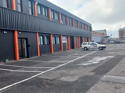 Industrial Property To Rent in Cape Town - 8UNE.webp
